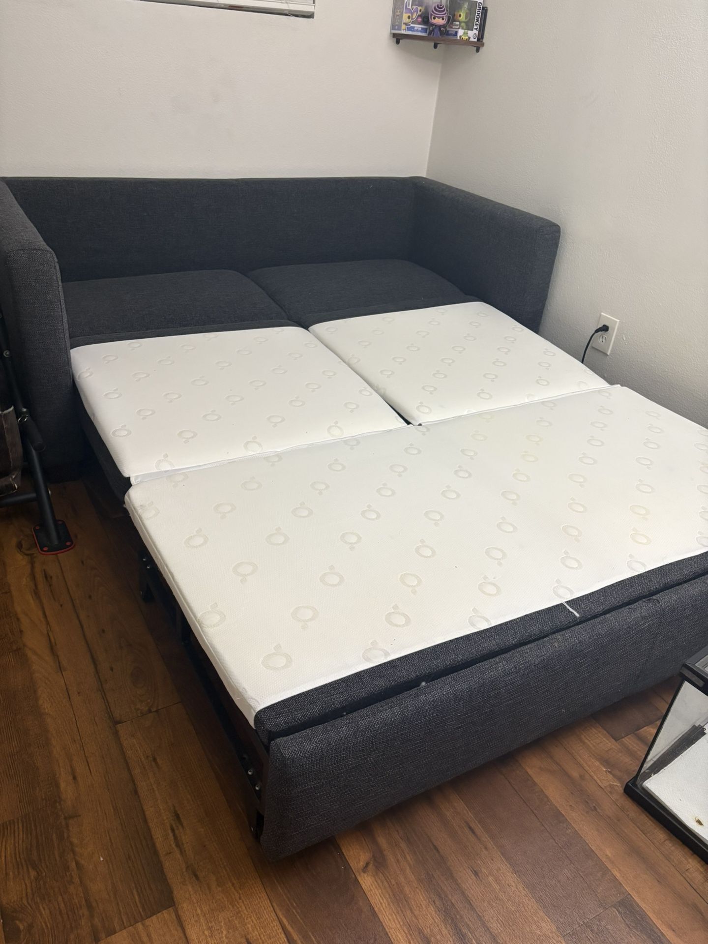 Sleeper Couch From Living Spaces 🛻Delivery Available🛻