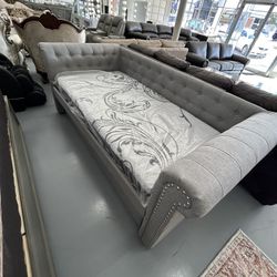 Day Bed 