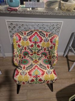 Skyline furniture accent chair.