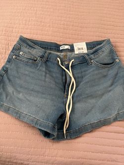 Sonoma Women's Light Wash Denim Shorts