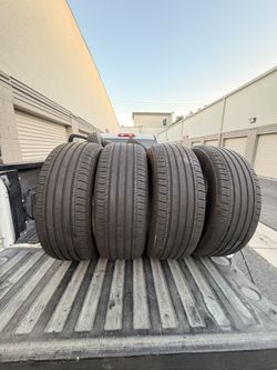 235/55/19 Michelin Primacy A/S 80%+ Tread (4)