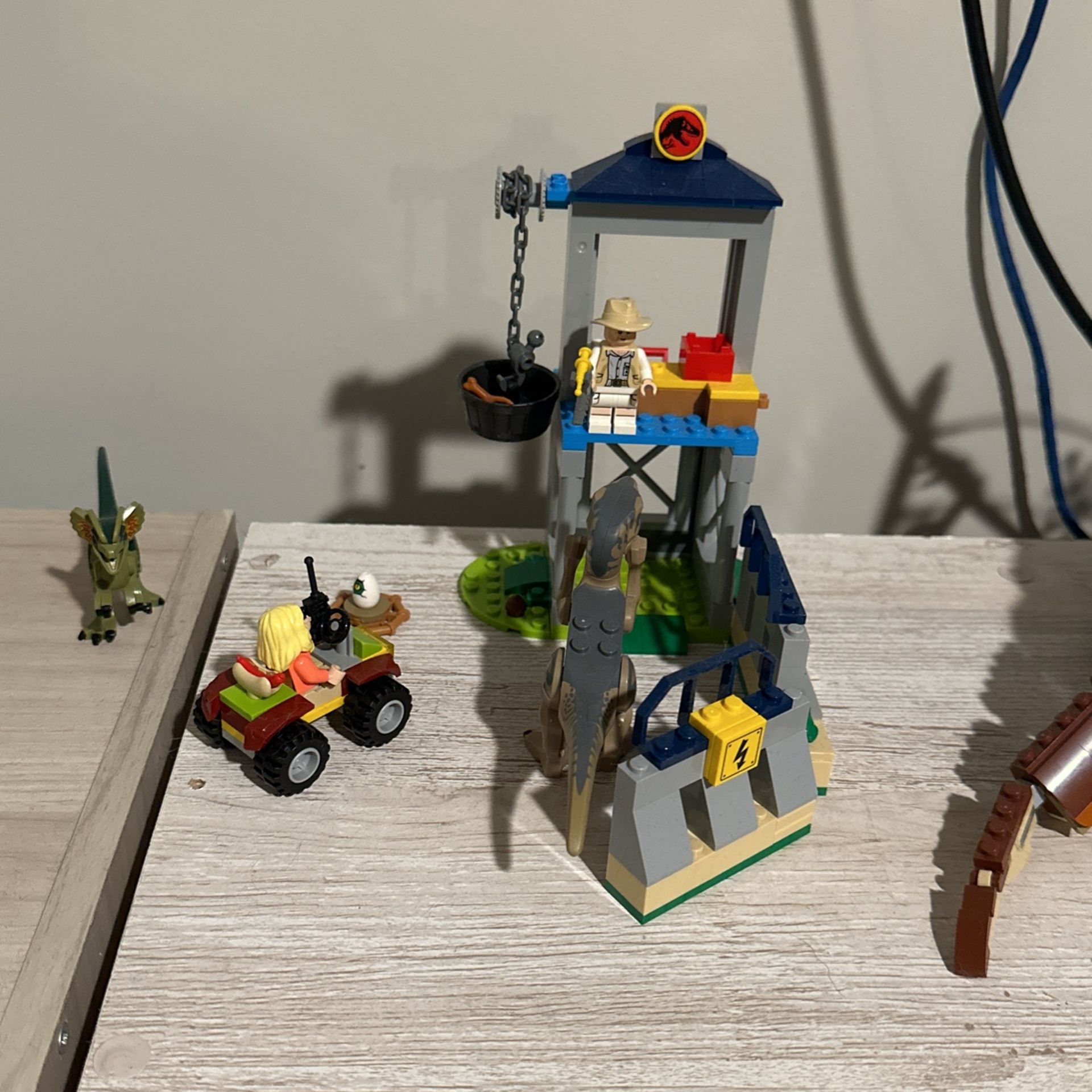 Velociraptor Escape Lego Set