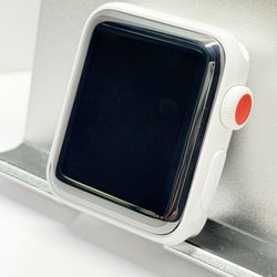 CERAMIC Apple Watch Series 3 - 38mm - White - GPS + LTE - WATCH FACE ONLY