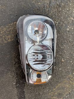2000-2007 FORD ESCAPE DRIVER SIDE HEADLIGHT COMES WITH BULBS LIKE NEW