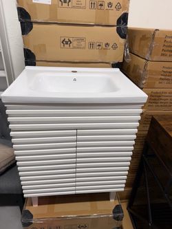 Bathroom vanity . Comes new in box . Multiples available 📍$100