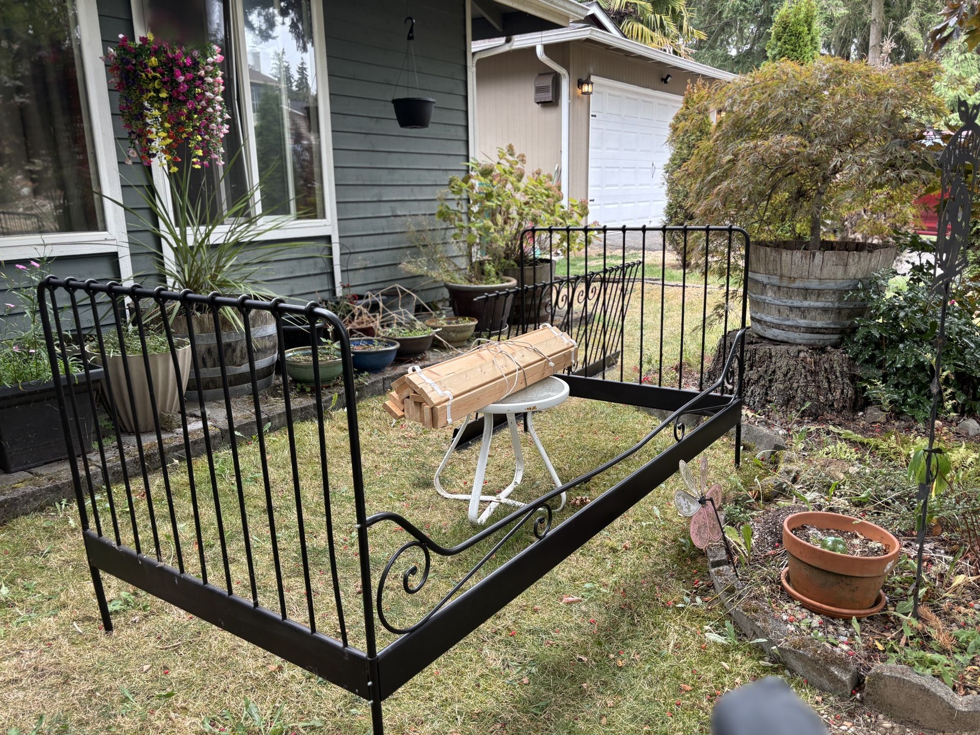 Wrought Iron Day Bed
