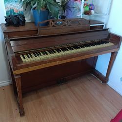 Free Piano