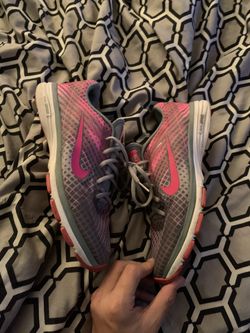 Nike shoes size 10