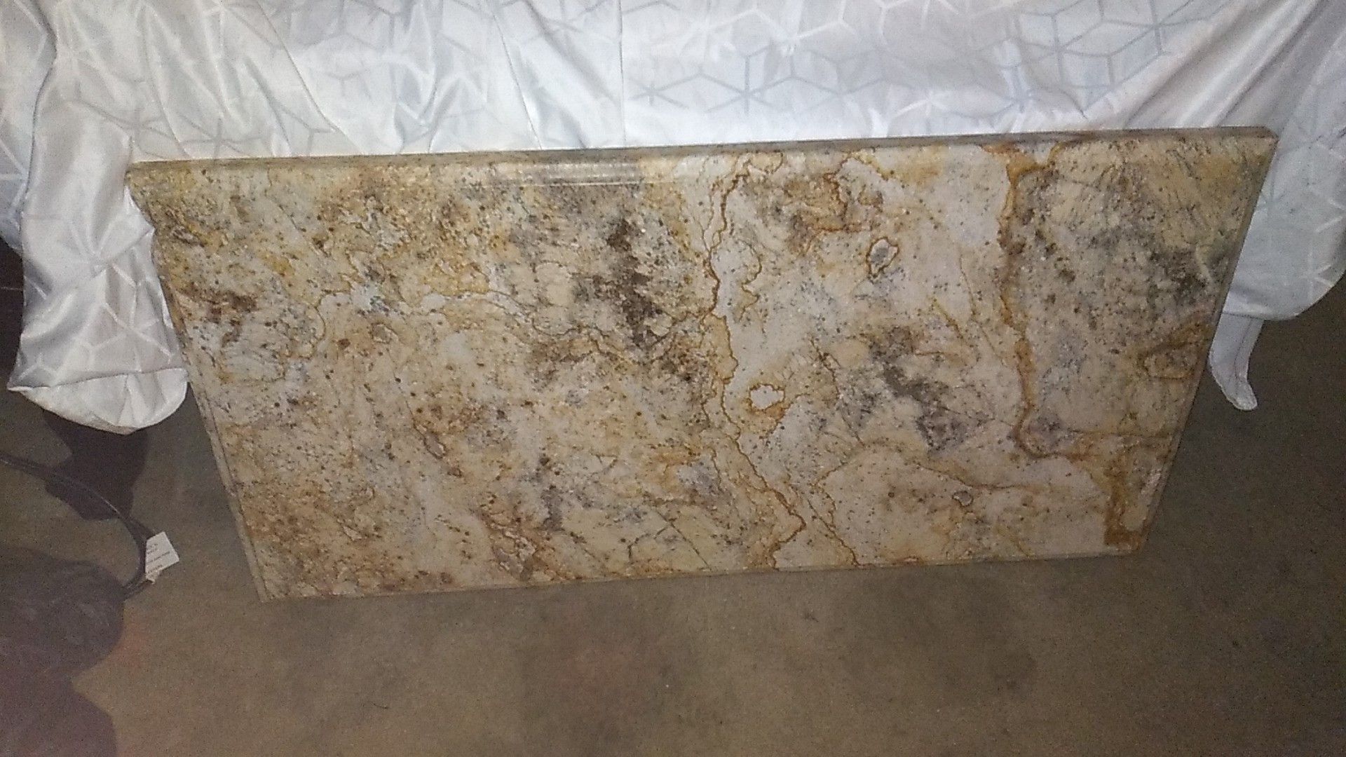 Beautiful piece of marble with beveled radius edge.Ready 2 b installed on table top or kitchen/ bathroom cabinet. No scratches or chips on surface