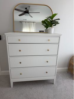 White 4 drawer dresser