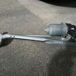 2015-2023 DODGE CHALLENGER WINDSHIELD WIPER LINKAGE & MOTOR OEM 0(contact info removed)AD OEM