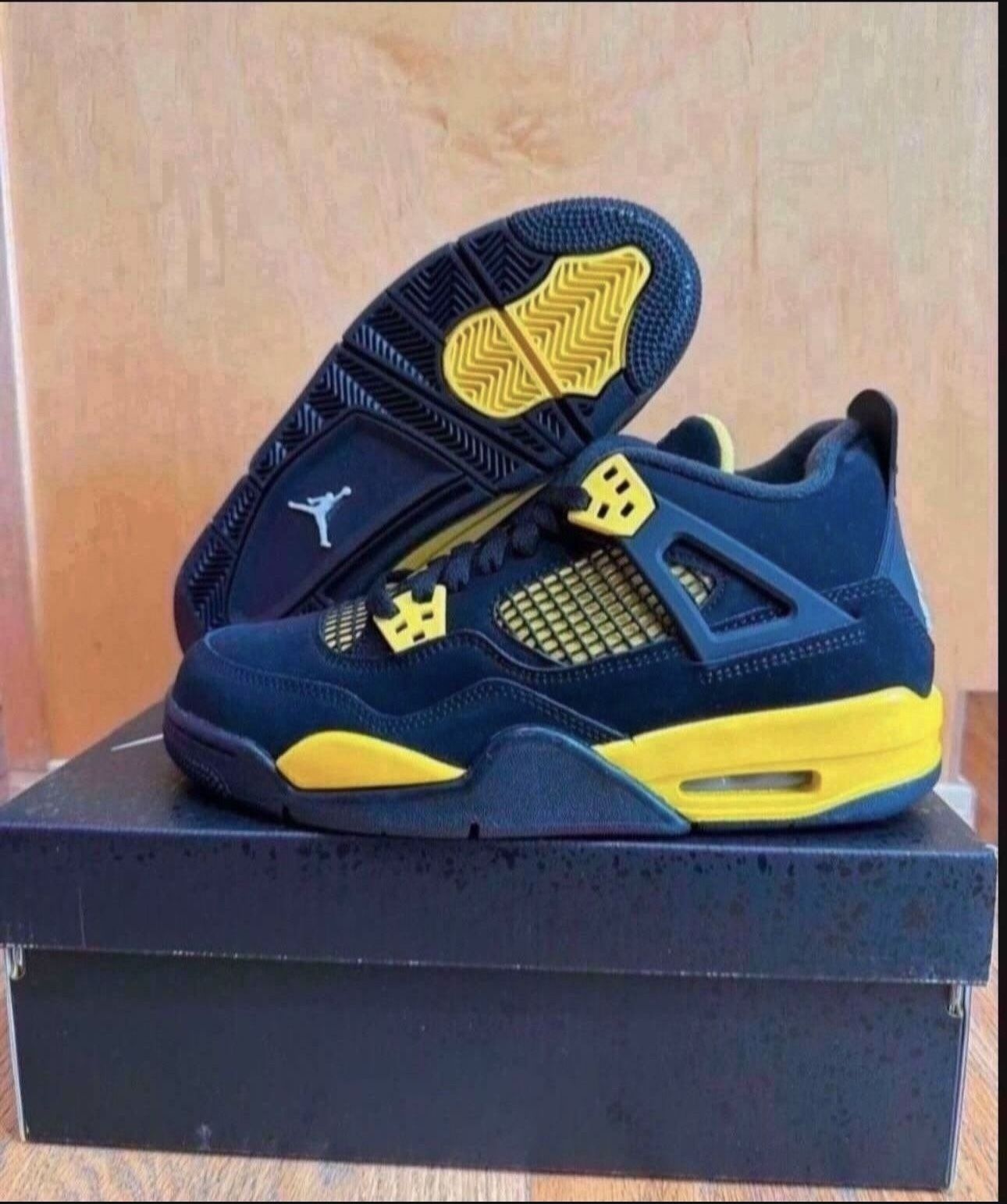 Nike Air Jordan 4 Retro GS Thunder 2023 Black Yellow White Size 6.5Y Brand New