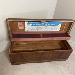 Vintage Cavalier Cedar Hope Chest MCM Removable Shelf Drawer