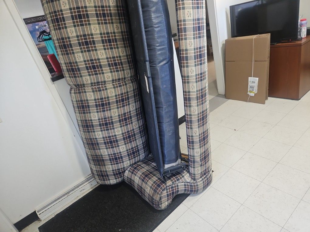 Fold out Couch