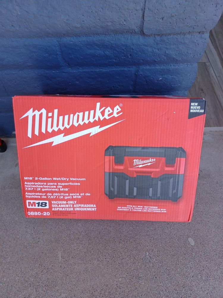 VACUUM MILWAUKEE TOOL ONLY