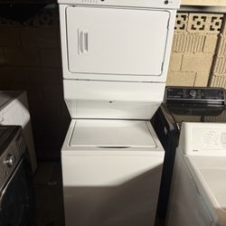 Whirlpool Washer And Gas Dryer