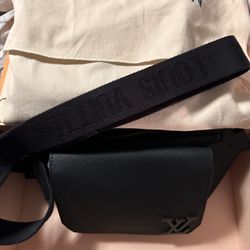 Authentic Louis Vuitton Take Off Sling M57081 for Sale in North Las Vegas,  NV - OfferUp