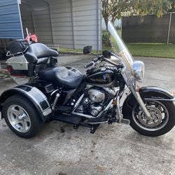 Harley with removable trike kit