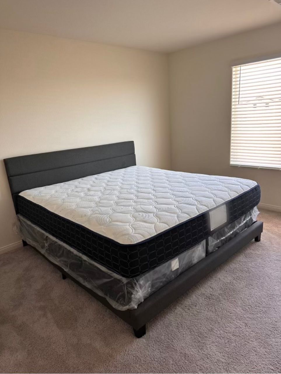 BRAND NEW QUEEN/ KING/ FULL/ TWIN MATTRESS WITH BOX SPRING *Bed Frame Not For Sale*