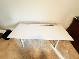 Large gaming desk