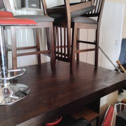 High top Dining Room Table (4) Chairs