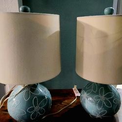 Home Goods Pair Of Lamps