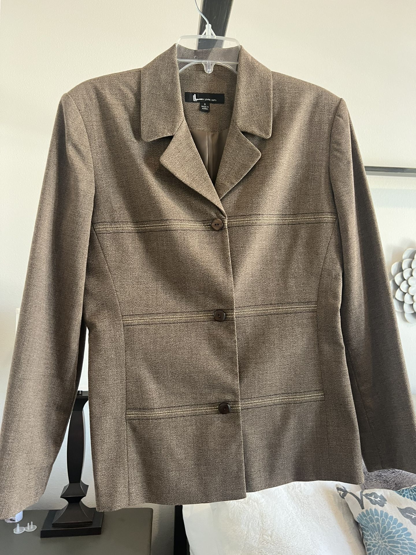 Ladies Brown Business Blazer Excellent Condition! Size 8