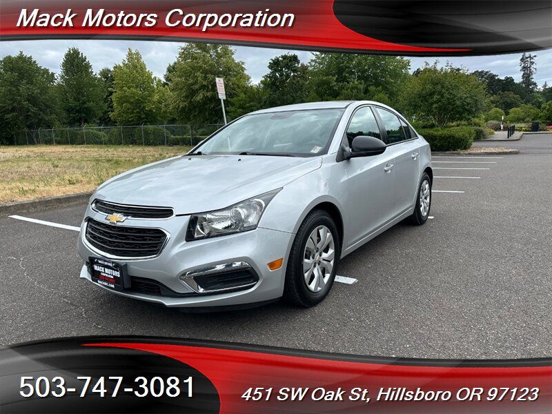 2016 Chevrolet Cruze Limited LS Auto 83k low Miles 35-MPG