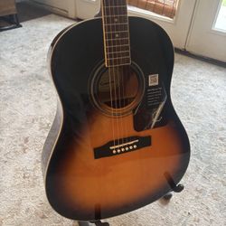 🎸 Epiphone AJ-220S/VS Acoustic Guitar – Like New, Vintage Sunburst Solid Top! 🎸