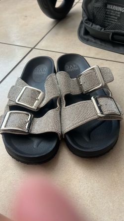 Madden NYC woman’s Embellished sandal