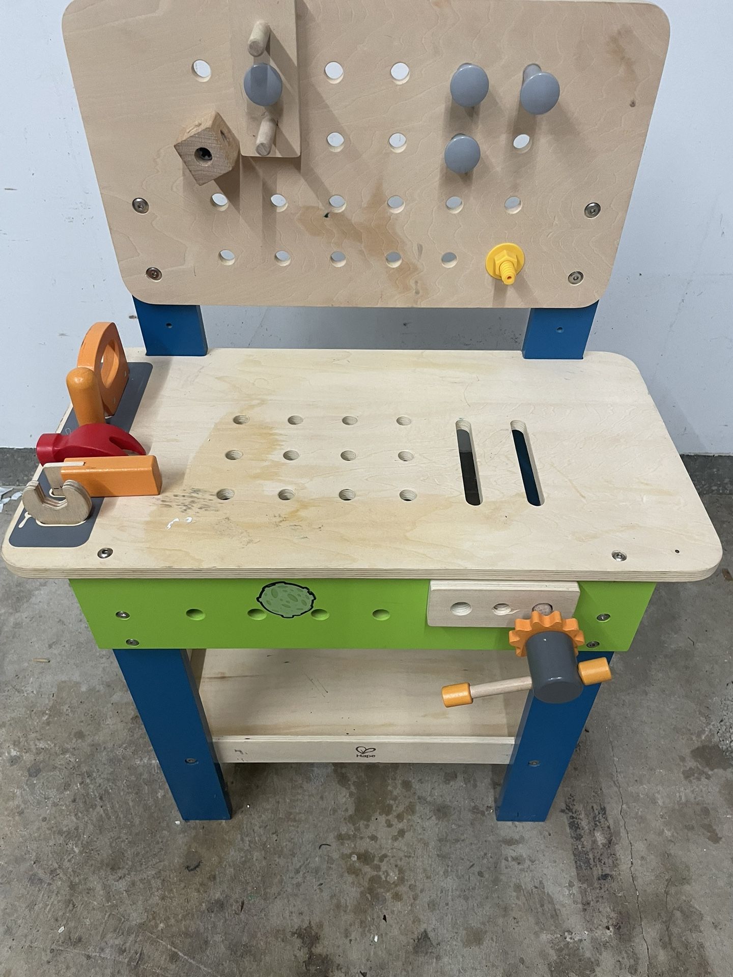 Kids Workbench - HAPE
