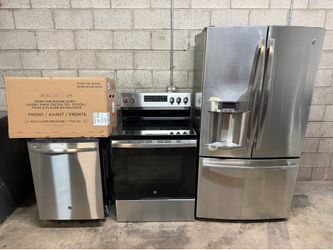 BEAUTIFUL GE  STAINLESS STEEL KITCHEN APPLIANCE SET LIKE NEW