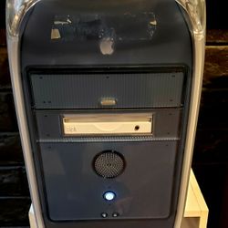 Apple Vintage Desktop 