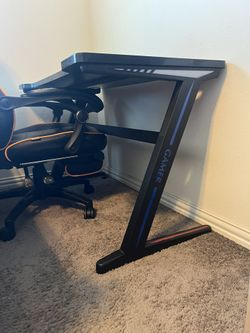 Gaming table