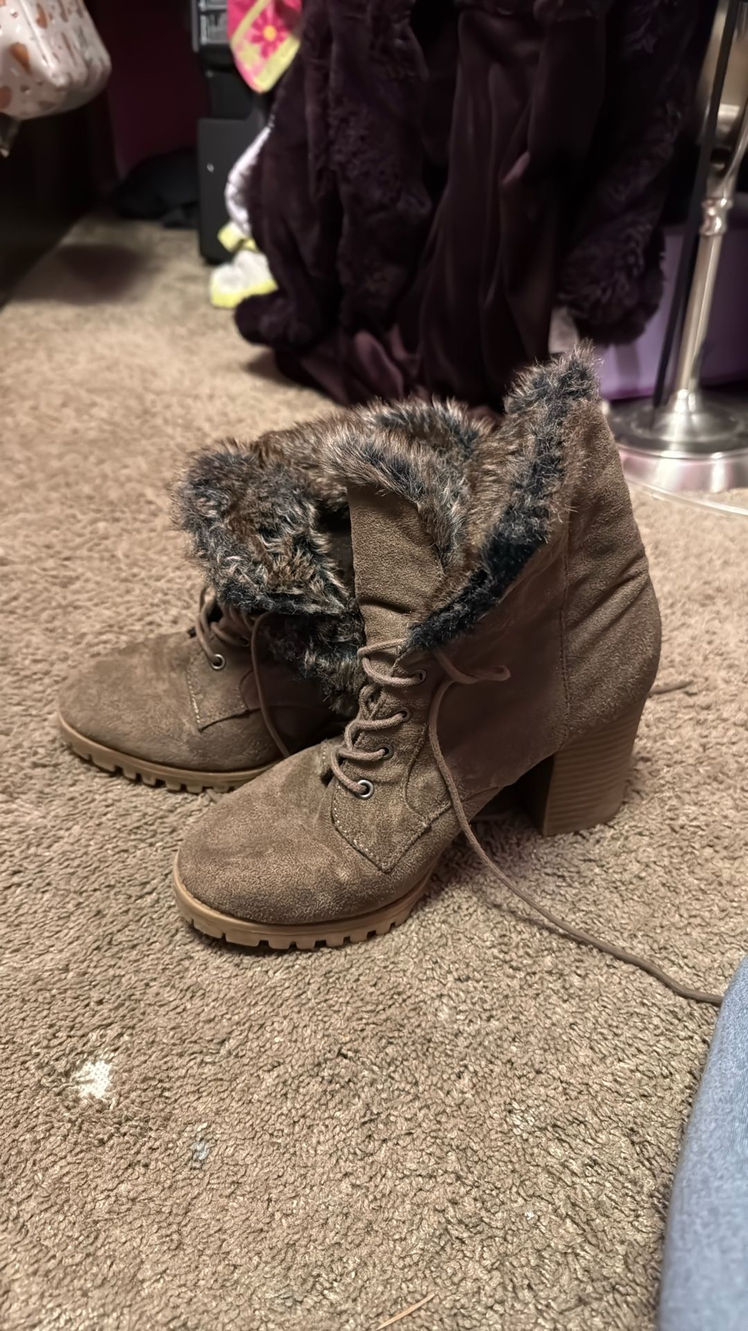 Cute foldable top high heels