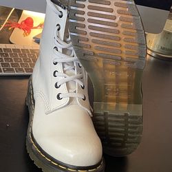 Dr. Martens