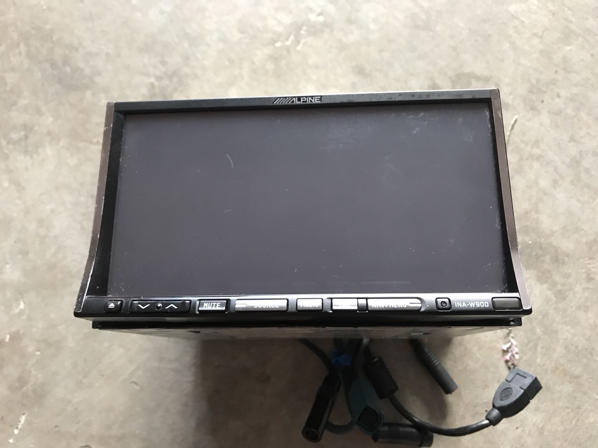 Alpine INA-W900 and KCE-250BT