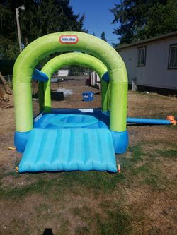 Little Tykes Bouncy House