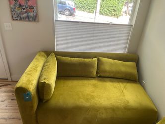 NWT joybird Royal Apple  Green Carin Chaise