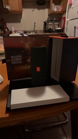 JBL Flip Essential 2 Bluetooth Speaker – Open Box / Like New