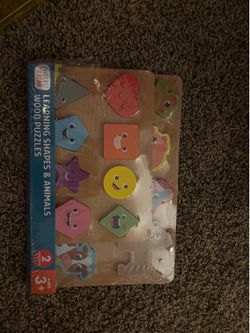 Shapes and animal puzzle