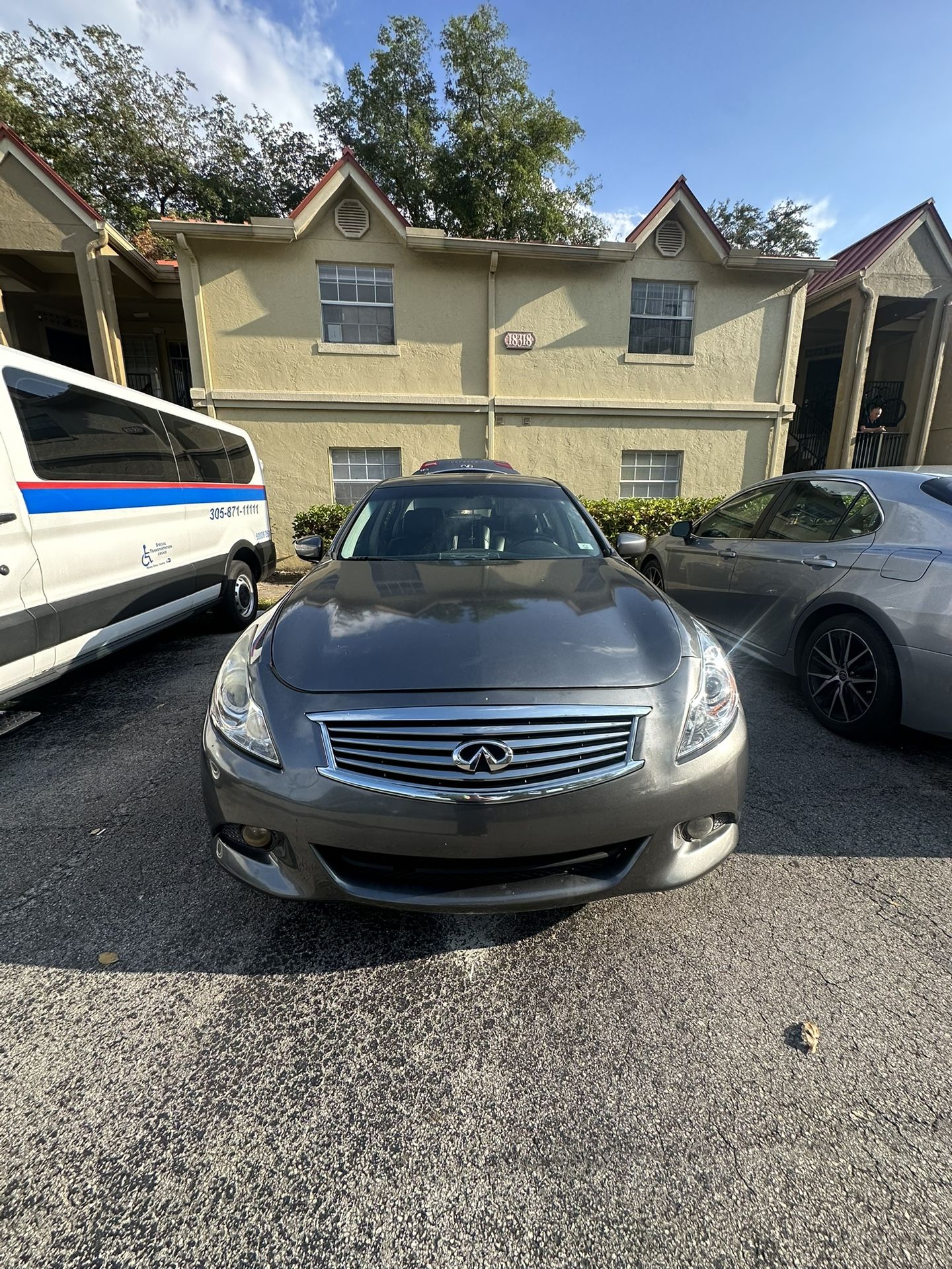 2011 Infiniti G25