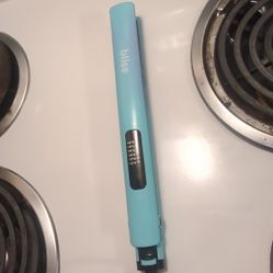Bliss hair Straightener NEW 