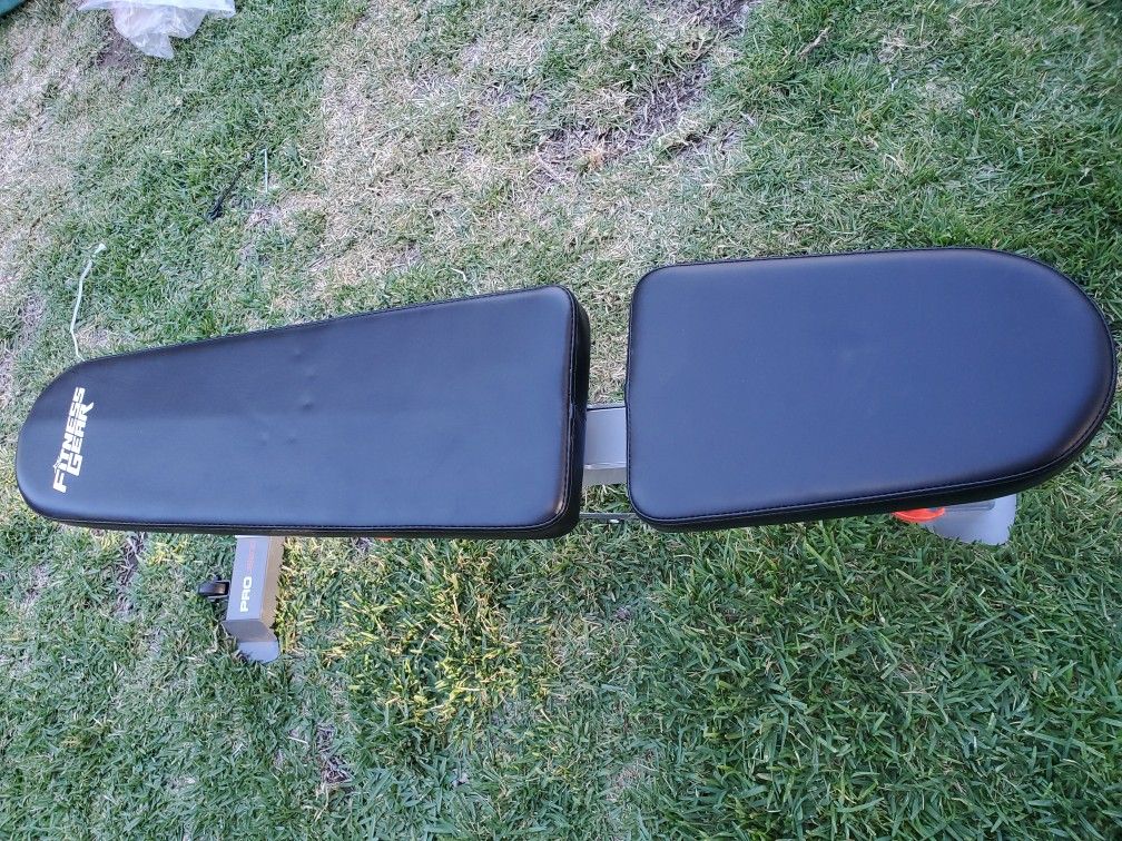 Fitness Gear Pro UB/600 Weight Bench for Sale in Downey, CA OfferUp