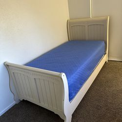 Twin Size Bed  Good Condition