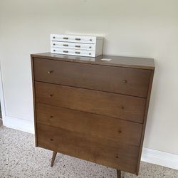 Beautiful wood dresser 