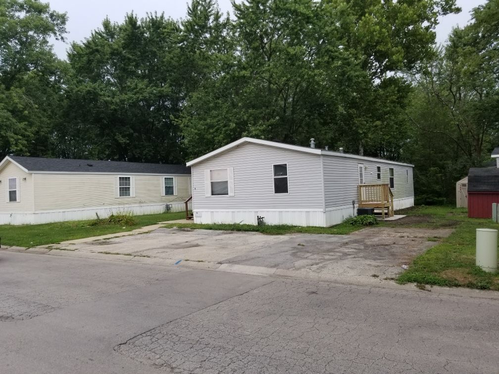 Big Spacious Double Wide 3bd 2 bath Mobile home