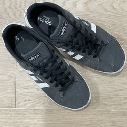 Adidas Sneakers Men’s 12 