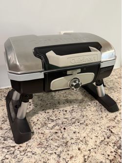 BRAND NEW - Cuisinart Petite Gourmet Portable Gas Grill
