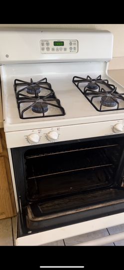 G&E Gas Stove Works Perfect Basic 4 Burner
